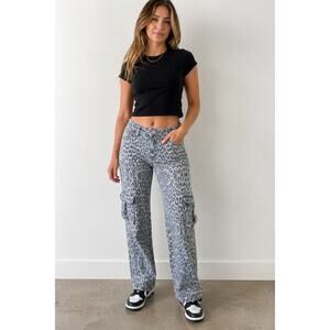 DISCLOSURE Gray Leopard Print Mid-Rise Cargo Utility Pants Straight Leg Jeans